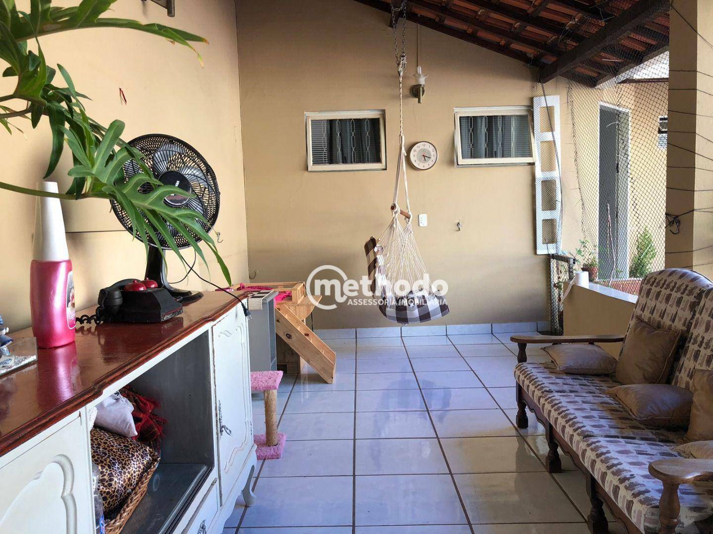 Casa à venda com 4 quartos, 250m² - Foto 45