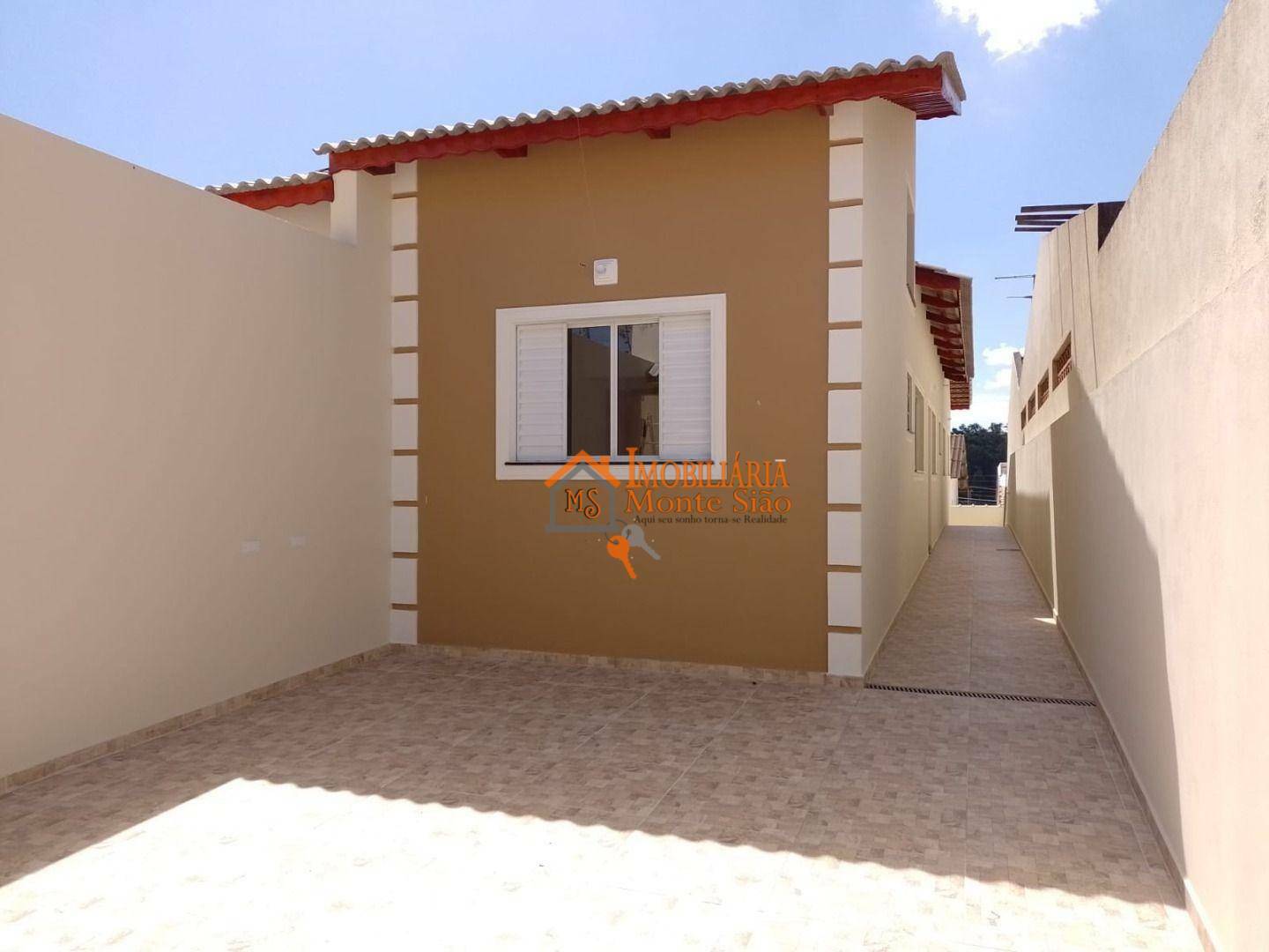 Casa à venda com 3 quartos, 89m² - Foto 1