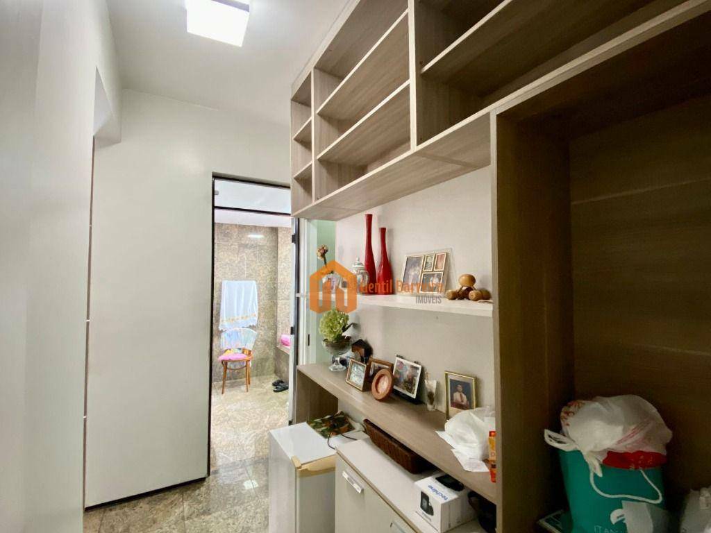 Apartamento à venda com 4 quartos, 304m² - Foto 12