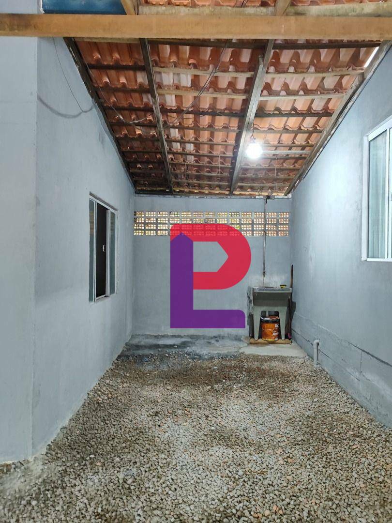 Casa à venda com 4 quartos, 110m² - Foto 16