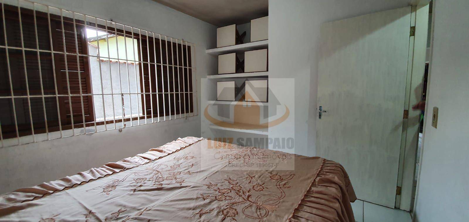 Casa à venda com 4 quartos, 180m² - Foto 15