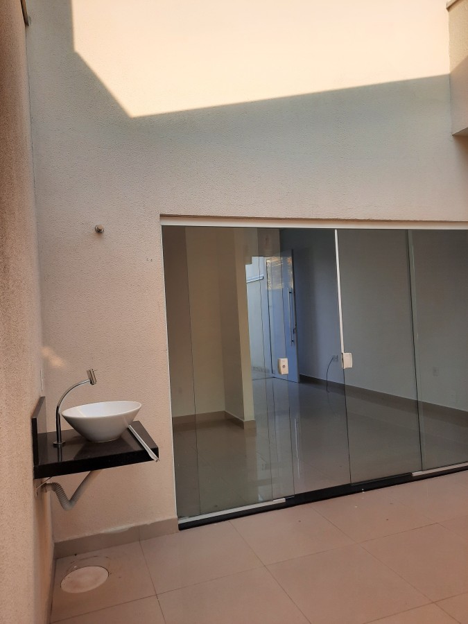 Casa para alugar com 2 quartos, 95m² - Foto 32