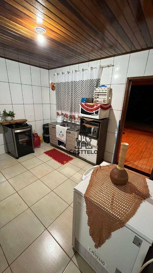 Chácara à venda com 3 quartos, 220m² - Foto 8