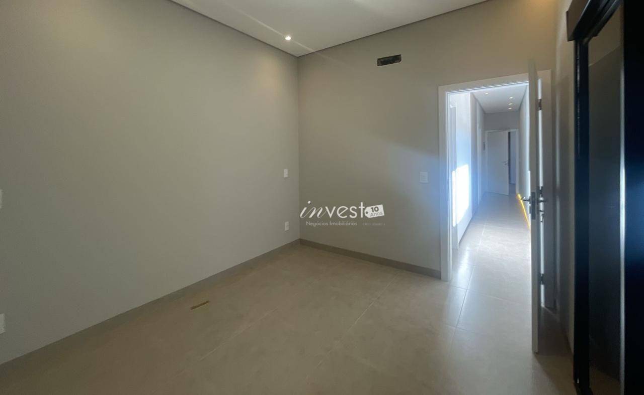 Casa à venda com 3 quartos, 216m² - Foto 20