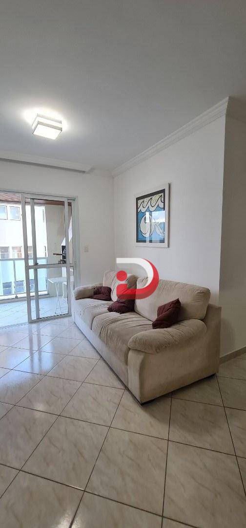 Apartamento para alugar com 3 quartos, 98m² - Foto 17