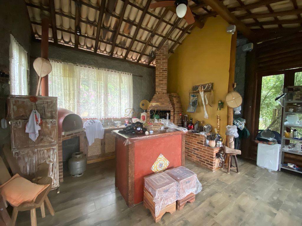 Casa de Condomínio à venda com 5 quartos, 1765m² - Foto 8