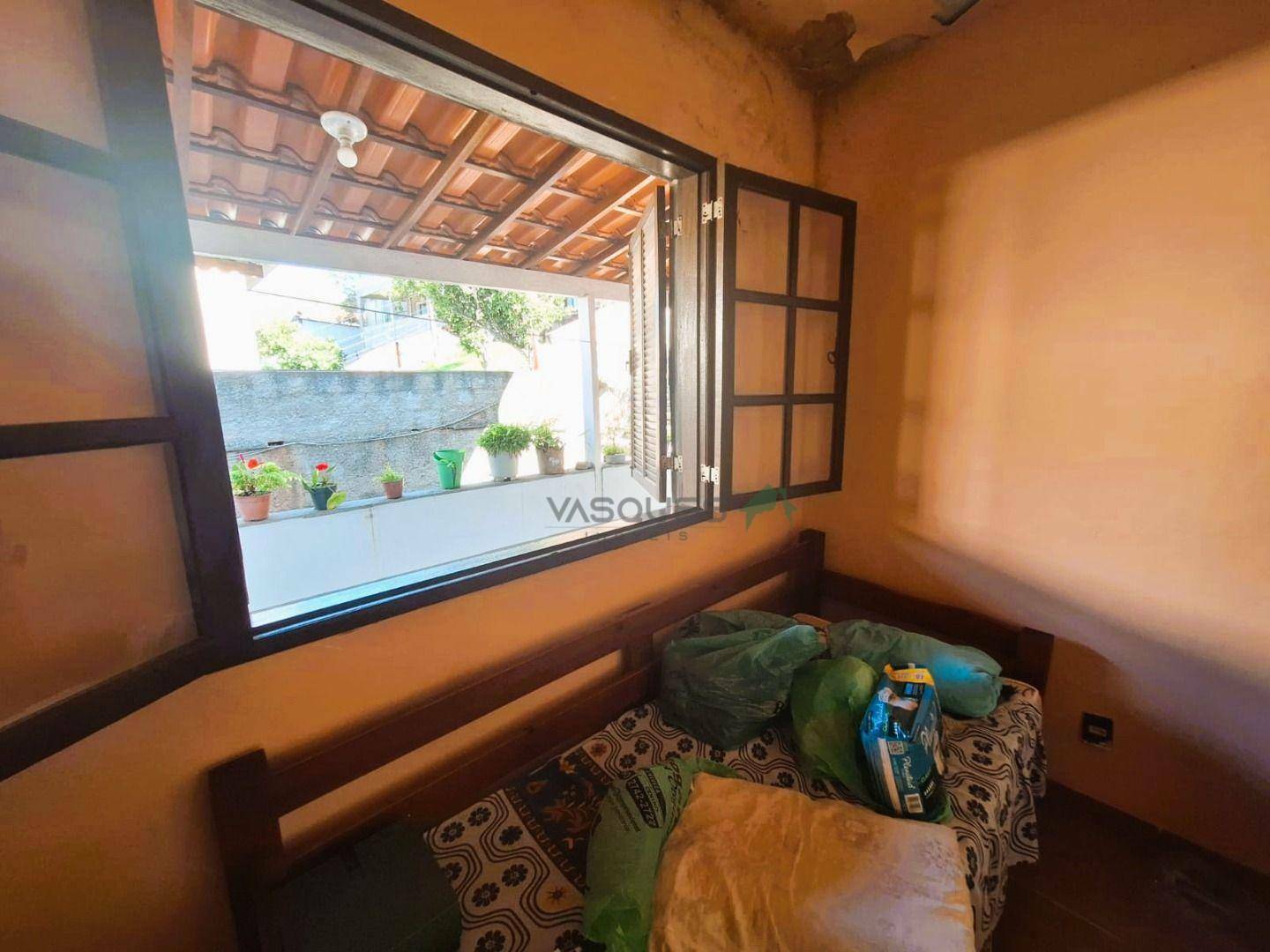 Casa à venda com 3 quartos, 80m² - Foto 13