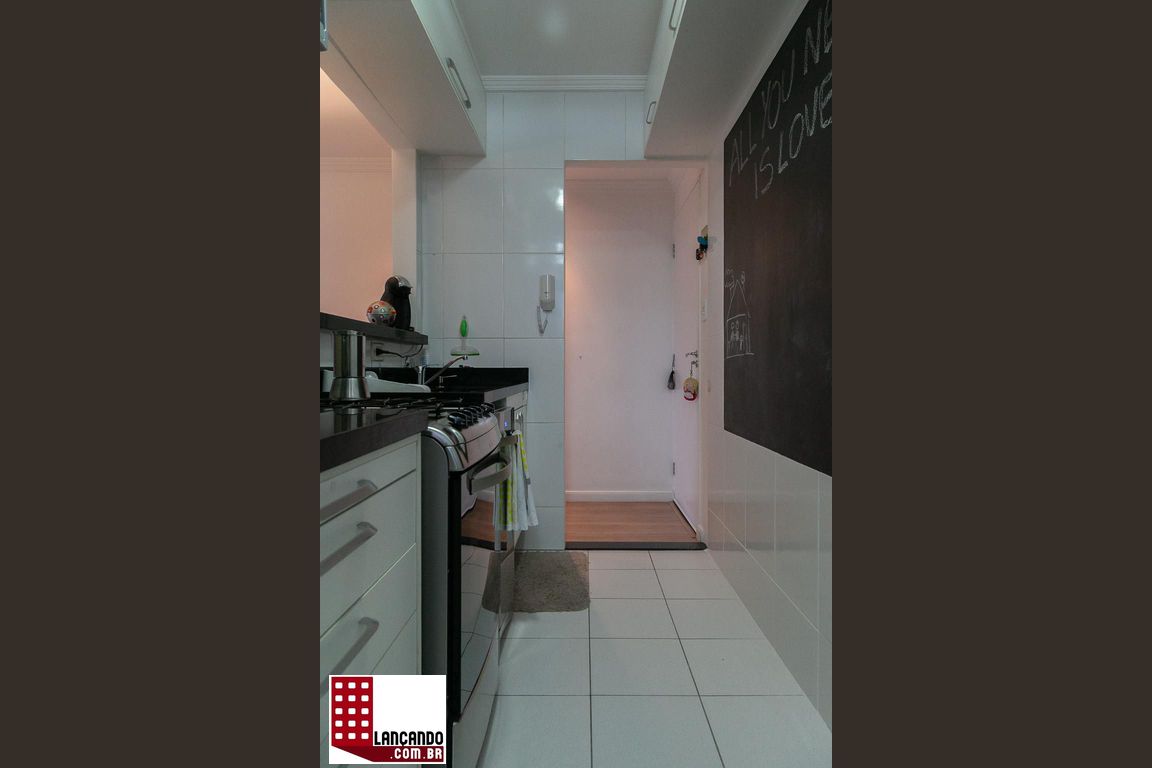 Apartamento à venda com 2 quartos, 70m² - Foto 4