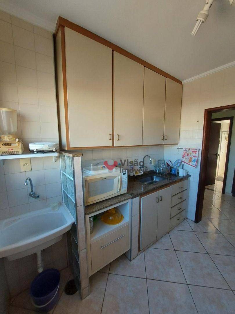 Apartamento à venda com 3 quartos, 185m² - Foto 10