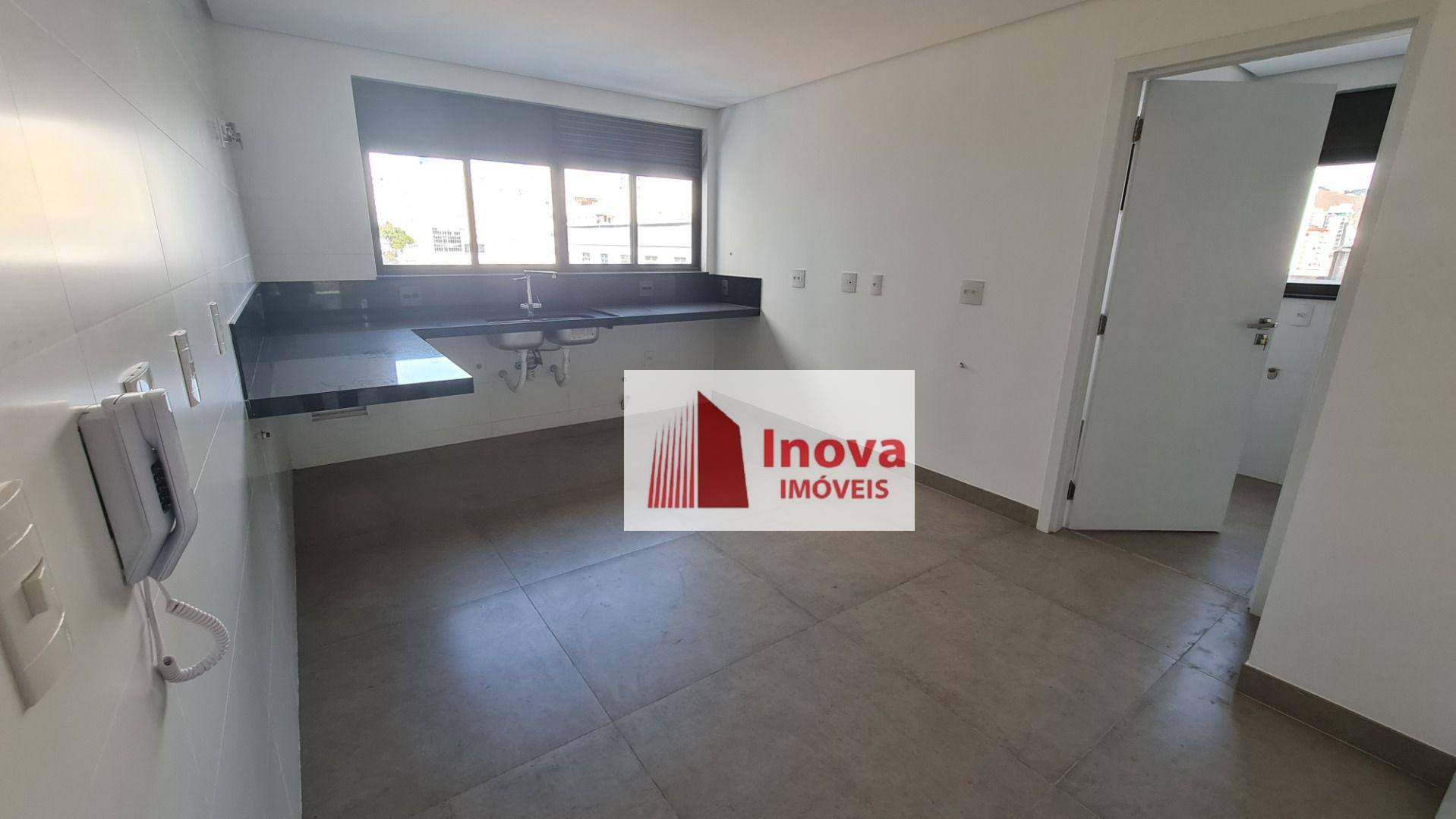 Apartamento à venda com 4 quartos, 250m² - Foto 32