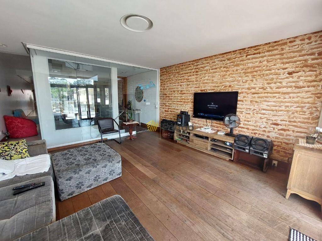 Sobrado à venda com 4 quartos, 384m² - Foto 7