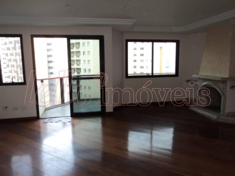 Apartamento para alugar com 4 quartos, 216m² - Foto 3