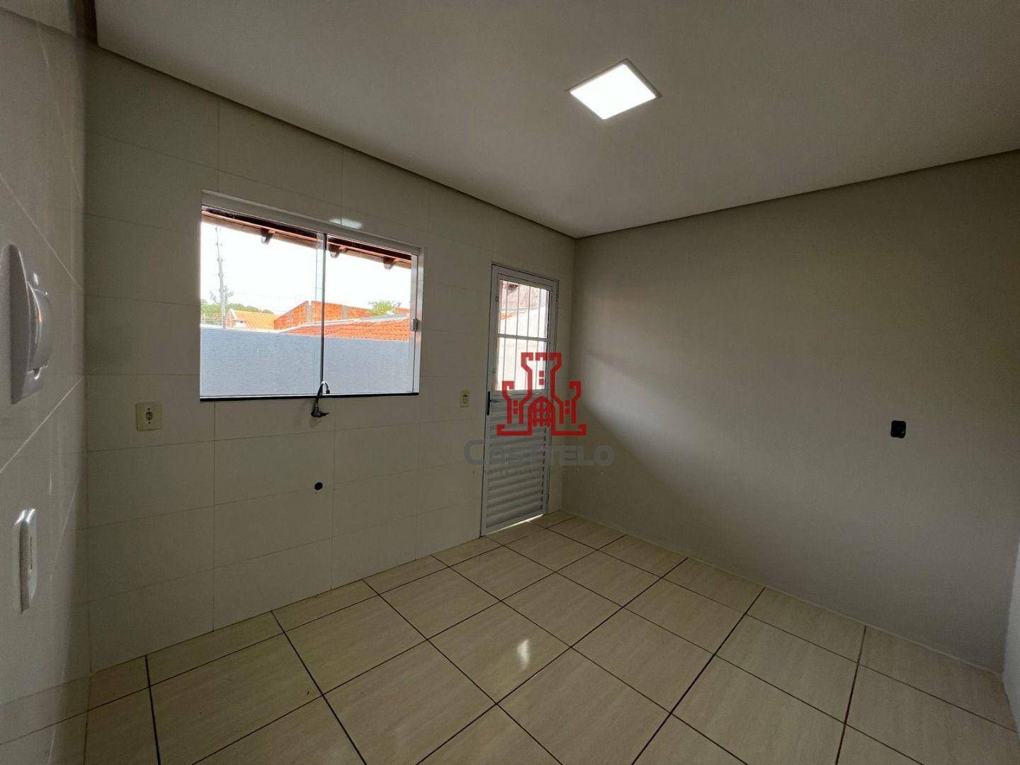 Casa à venda com 2 quartos, 90m² - Foto 8