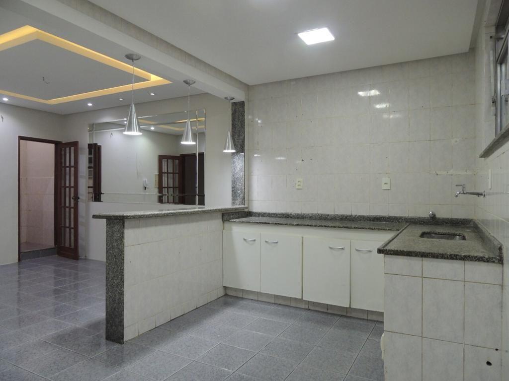 Apartamento à venda com 3 quartos, 181m² - Foto 17