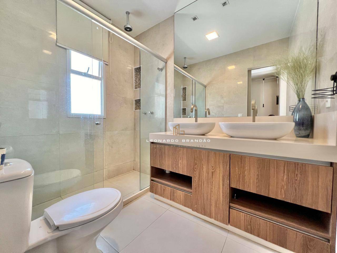 Casa de Condomínio à venda com 4 quartos, 246m² - Foto 21