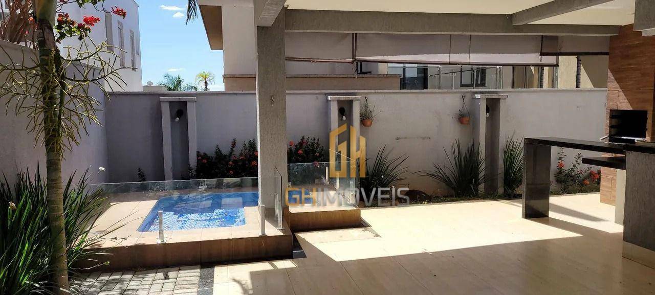 Casa de Condomínio à venda e aluguel com 3 quartos, 217m² - Foto 1