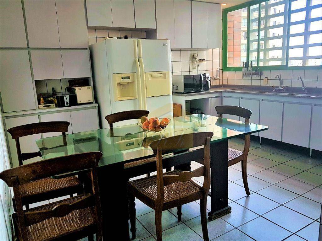 Apartamento à venda com 3 quartos, 250m² - Foto 9