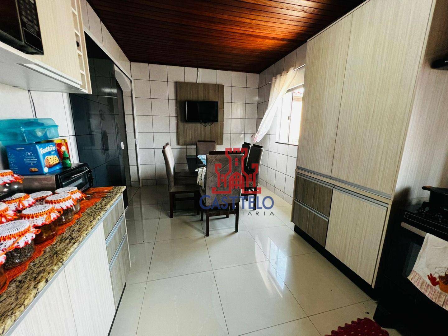 Casa à venda com 4 quartos, 170m² - Foto 13