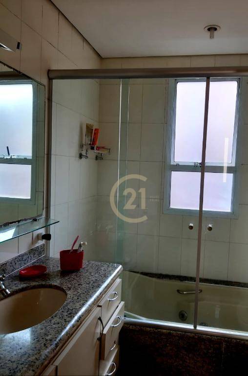 Apartamento à venda com 4 quartos, 189m² - Foto 11