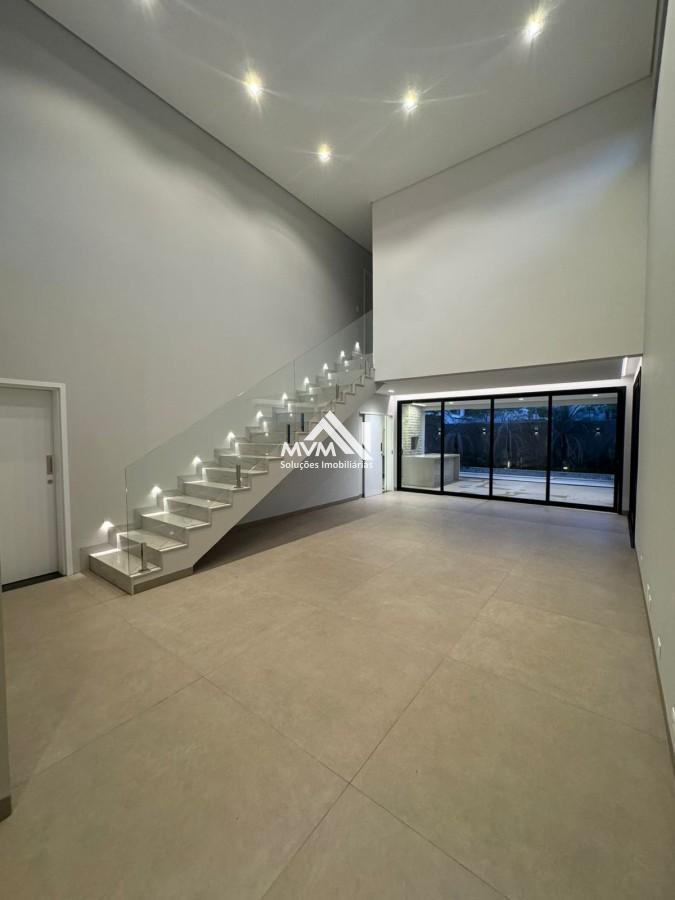 Sobrado à venda com 4 quartos, 350m² - Foto 2