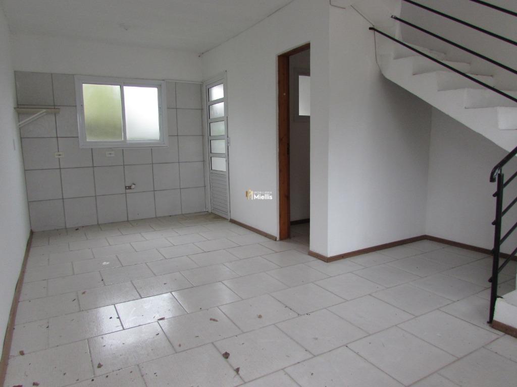 Casa à venda com 2 quartos, 55m² - Foto 1