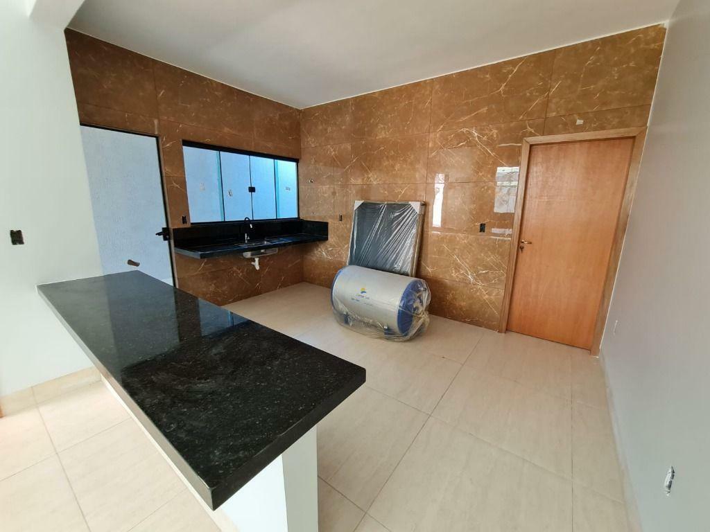 Casa à venda com 3 quartos, 122m² - Foto 4