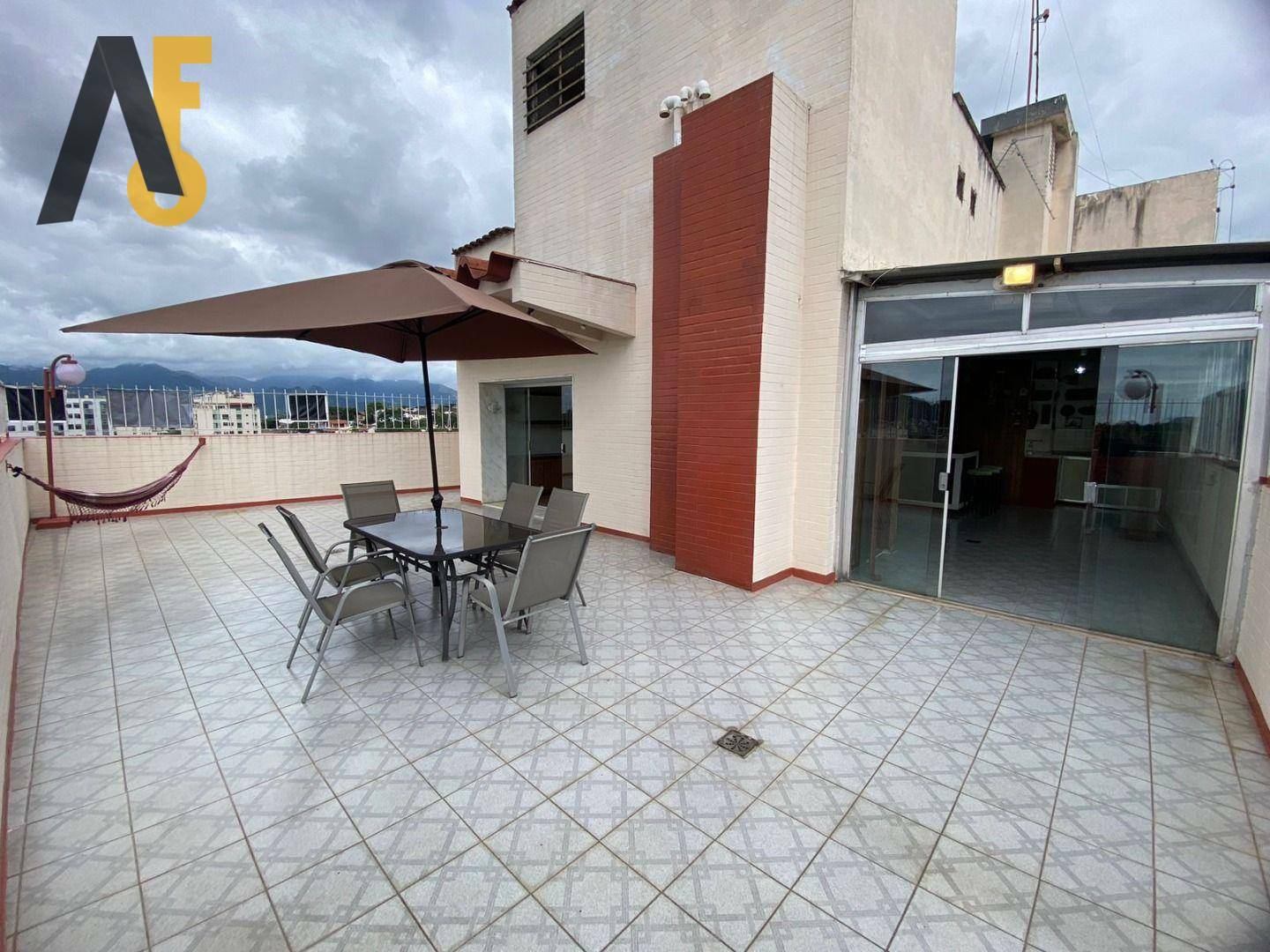 Cobertura à venda com 3 quartos, 245m² - Foto 1