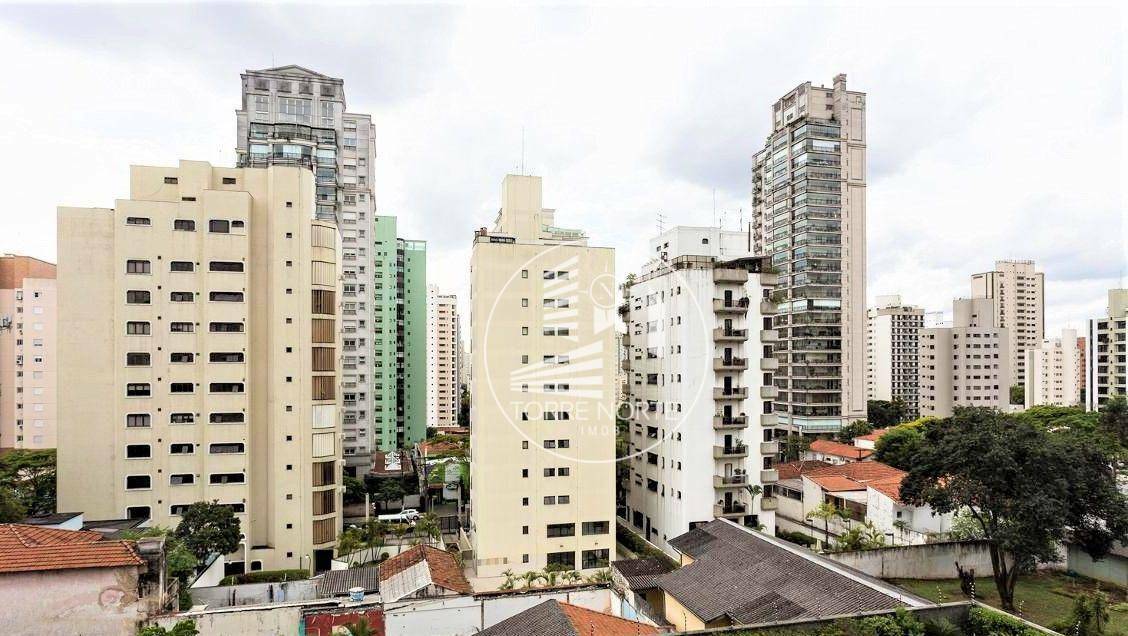 Apartamento à venda com 4 quartos, 235m² - Foto 3