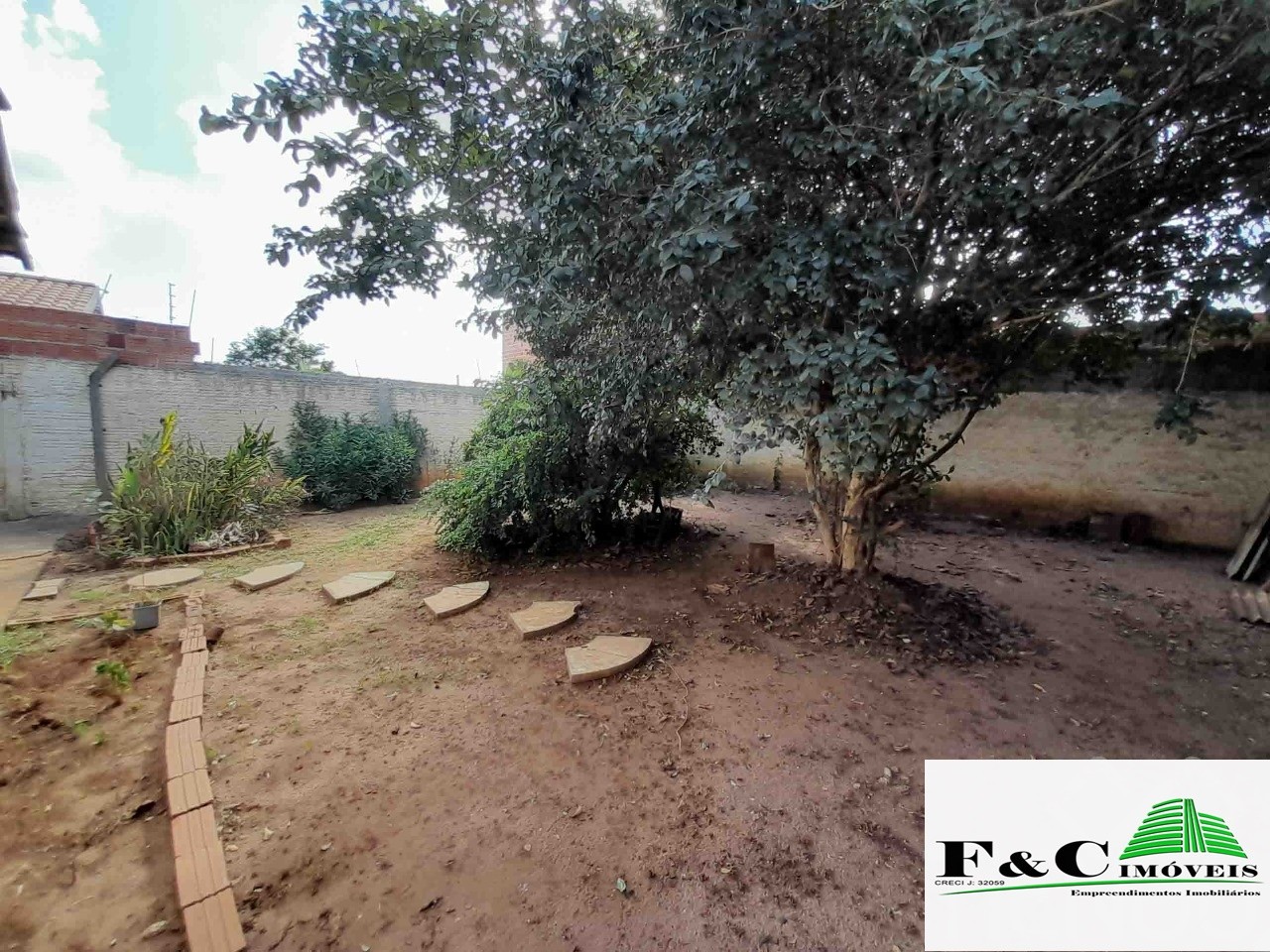 Casa à venda com 2 quartos, 267m² - Foto 11