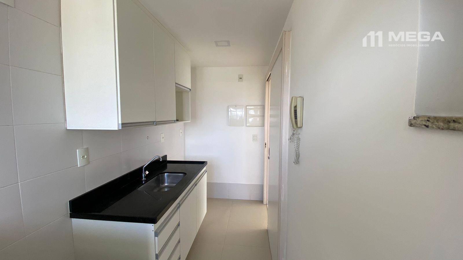 Apartamento à venda com 2 quartos, 62m² - Foto 11