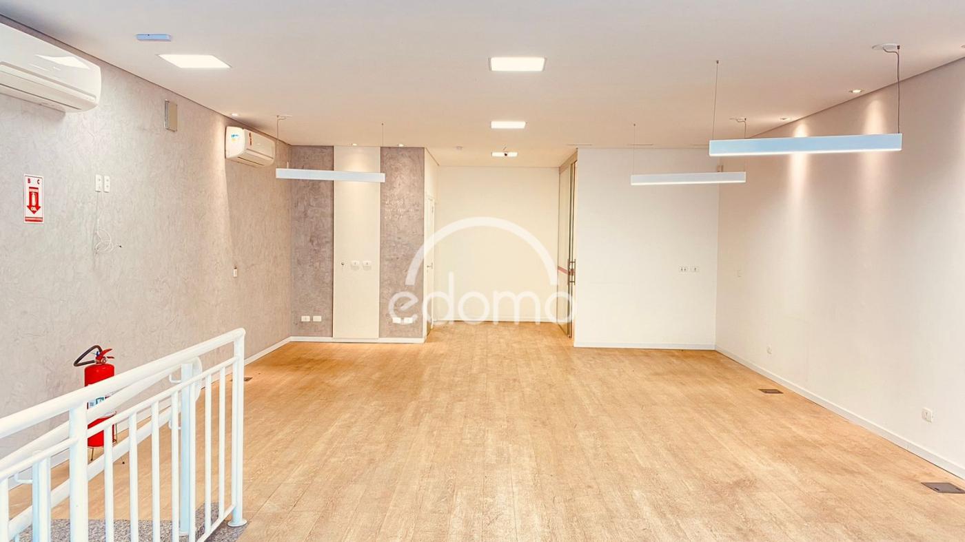 Prédio Inteiro para alugar, 228m² - Foto 2