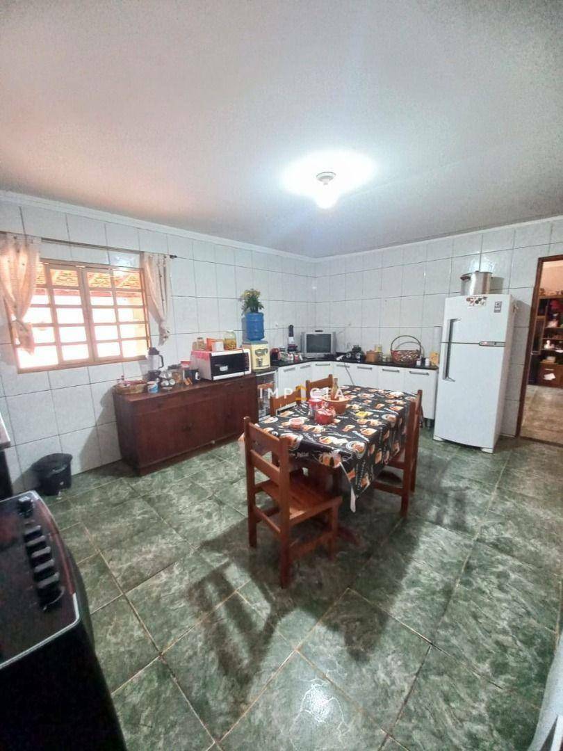 Chácara à venda com 3 quartos, 90m² - Foto 4