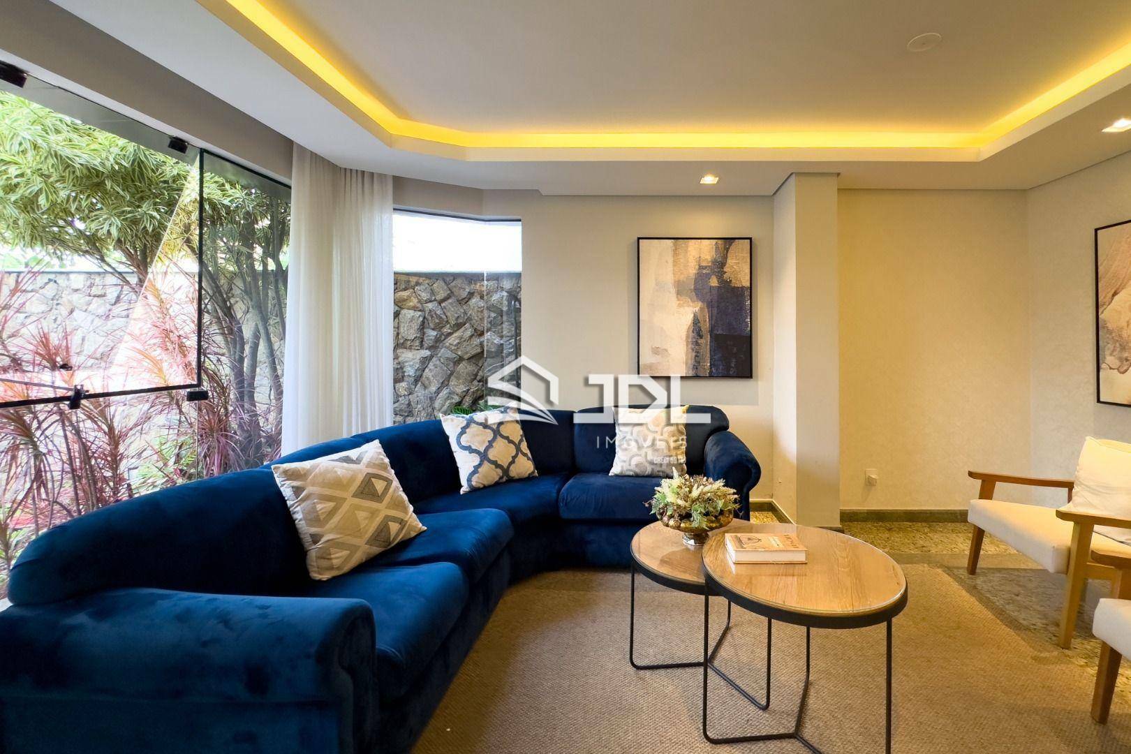 Apartamento à venda com 3 quartos, 118m² - Foto 2