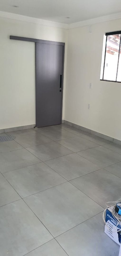 Casa à venda com 3 quartos, 336M2 - Foto 4