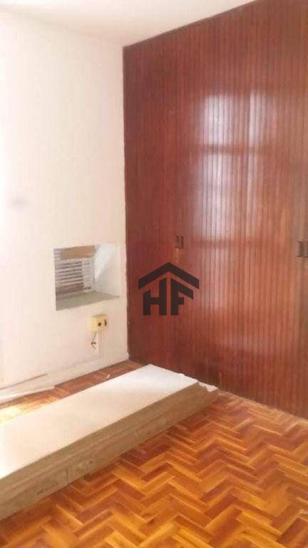 Apartamento à venda com 4 quartos, 140m² - Foto 10