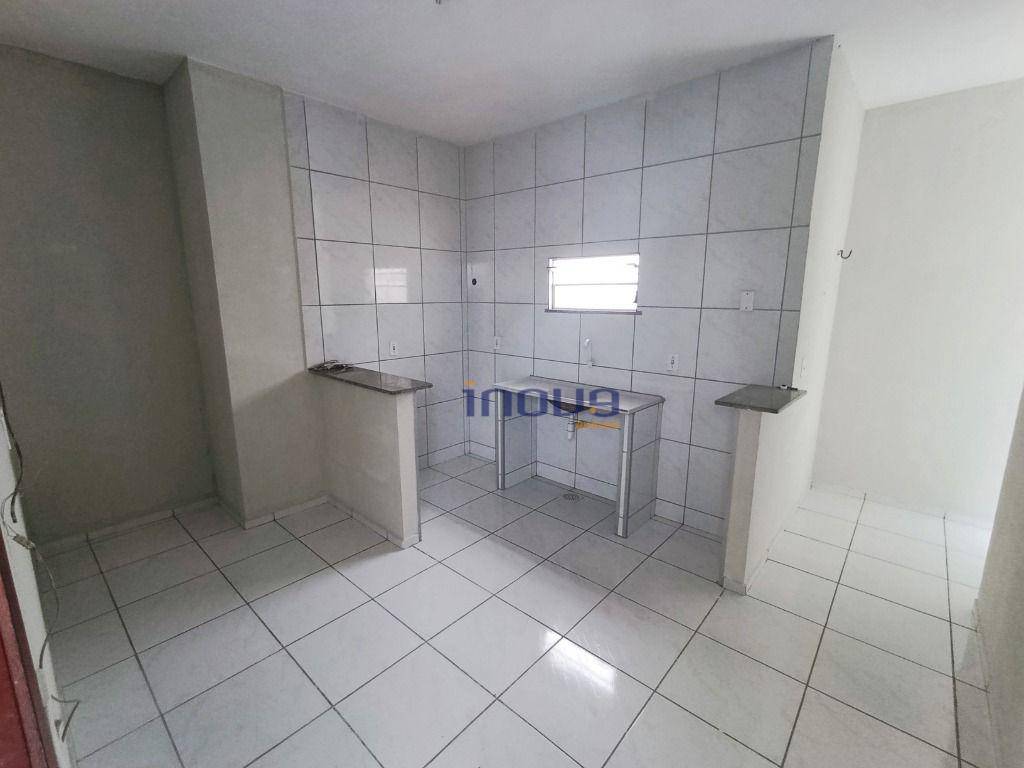 Casa à venda com 8 quartos, 198m² - Foto 15