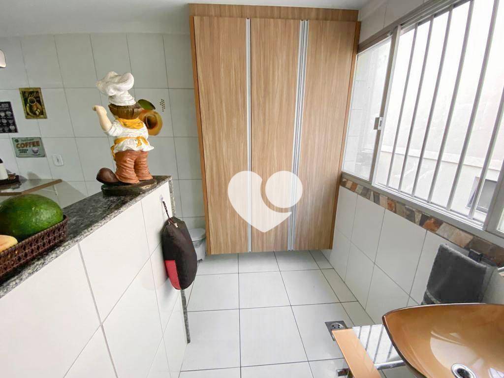 Apartamento à venda com 3 quartos, 158m² - Foto 8