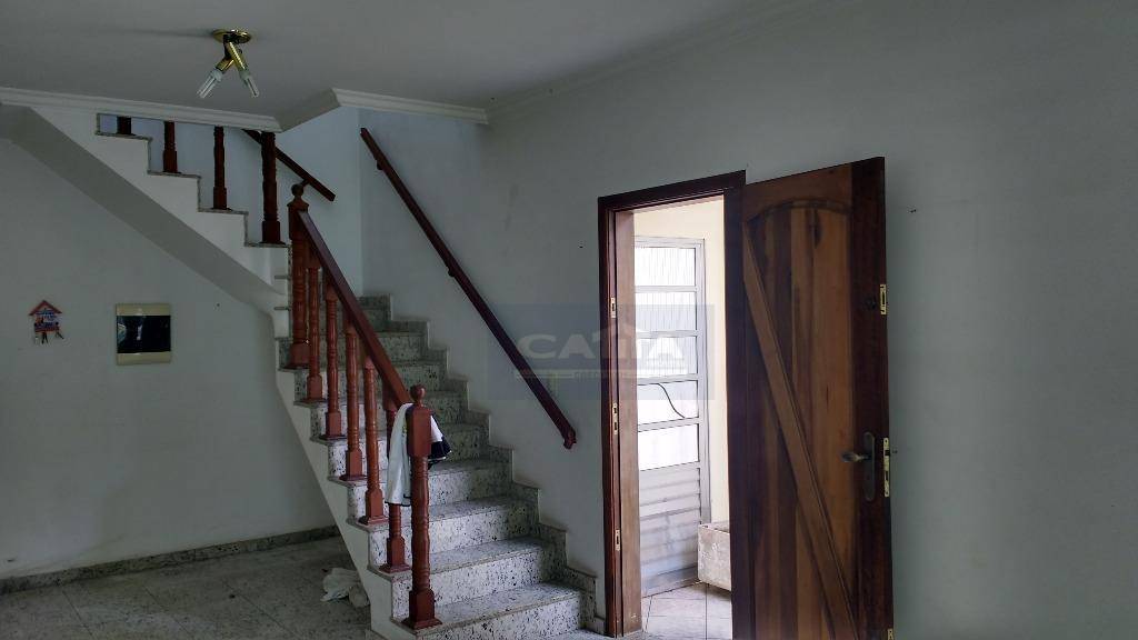 Sobrado à venda com 3 quartos, 134m² - Foto 2