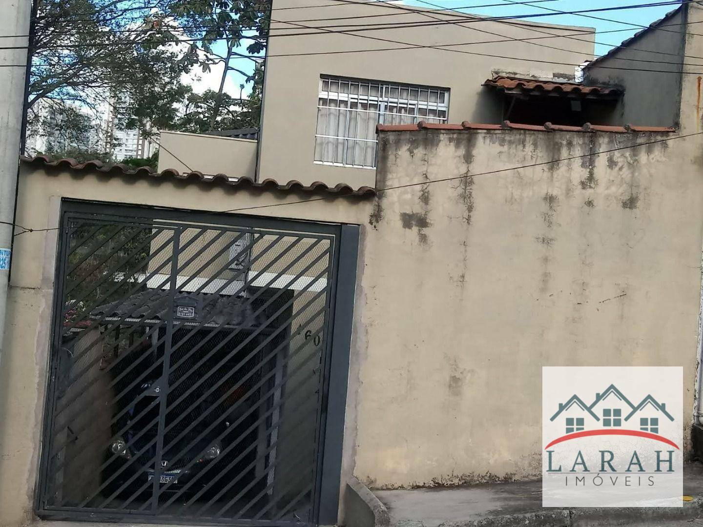 Casa à venda com 2 quartos, 120m² - Foto 2