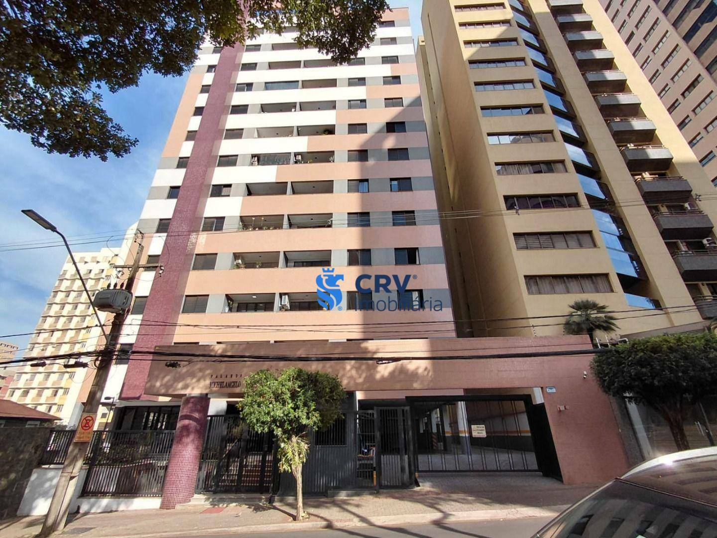 Apartamento para alugar com 3 quartos, 101m² - Foto 1