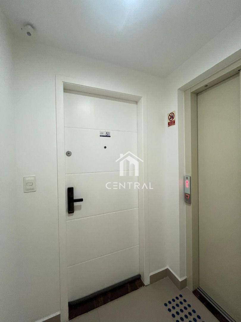 Apartamento, 3 quartos, 175 m² - Foto 2