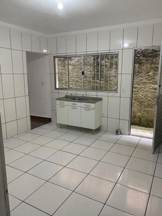 Casa à venda com 4 quartos, 300m² - Foto 2