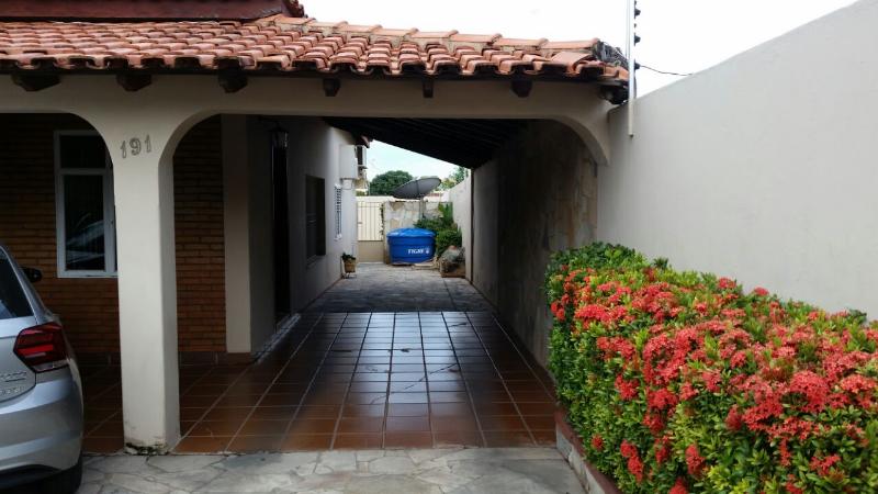 Casa à venda com 3 quartos, 300m² - Foto 9