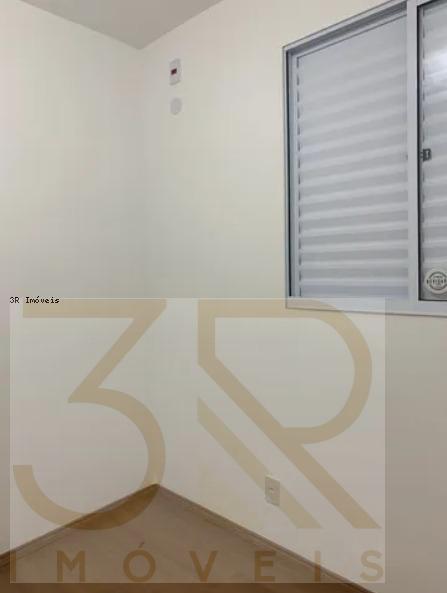 Apartamento à venda com 2 quartos, 50m² - Foto 2