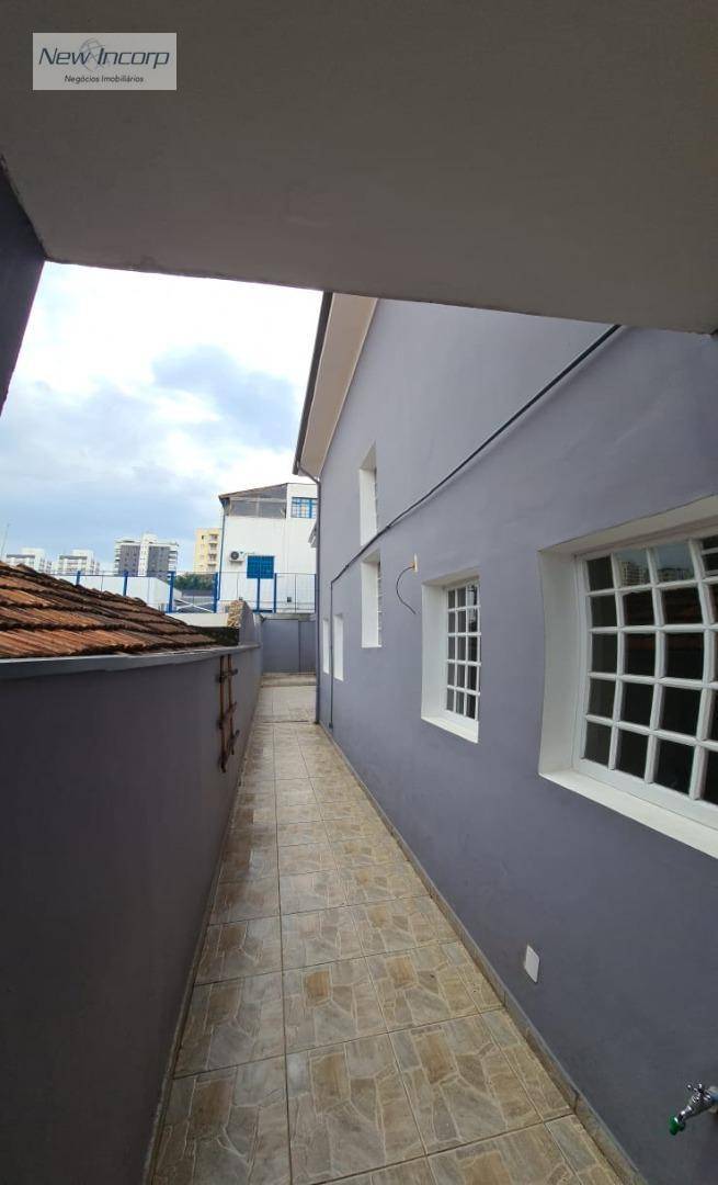 Casa à venda com 4 quartos, 200m² - Foto 9