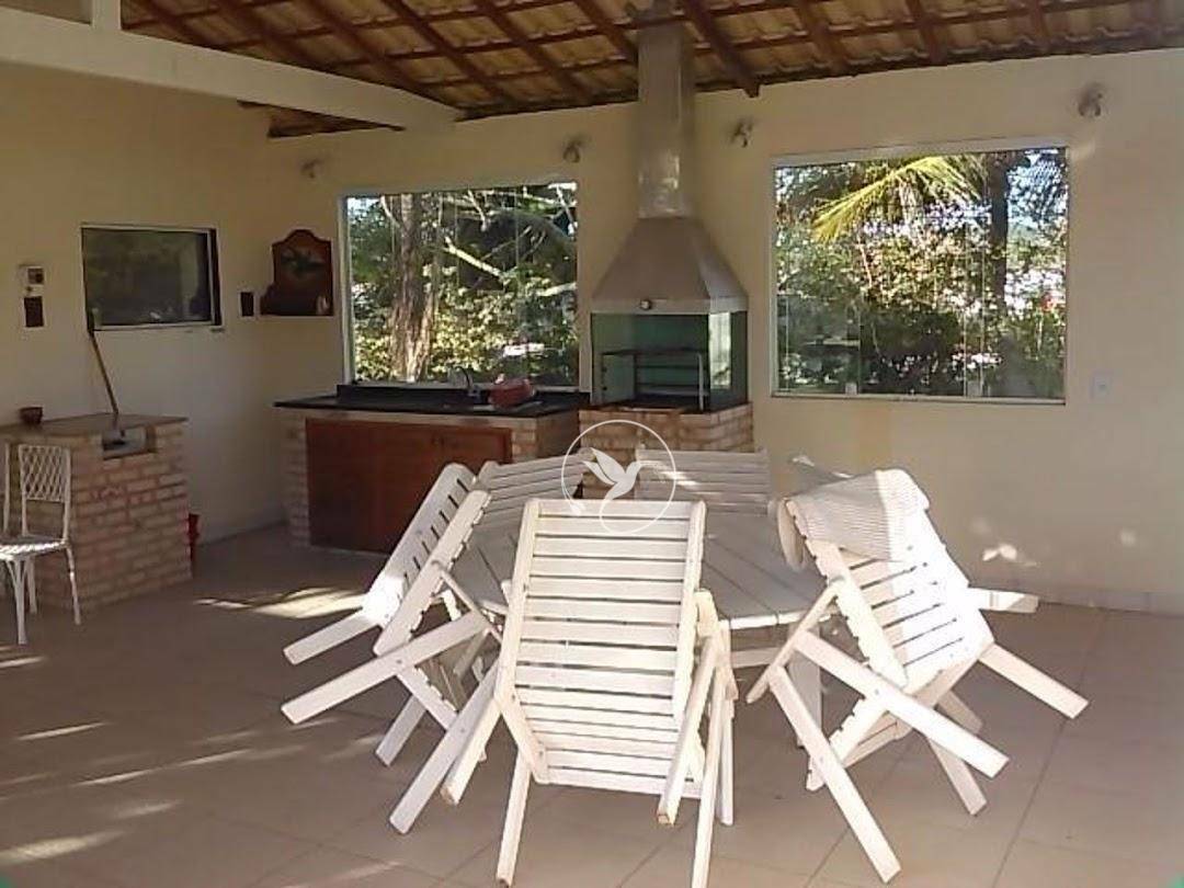 Casa à venda com 6 quartos, 250m² - Foto 25