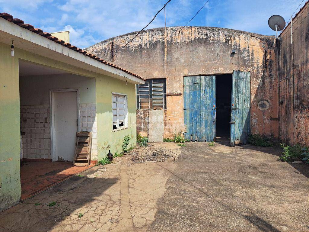 Casa à venda com 6 quartos, 431m² - Foto 48