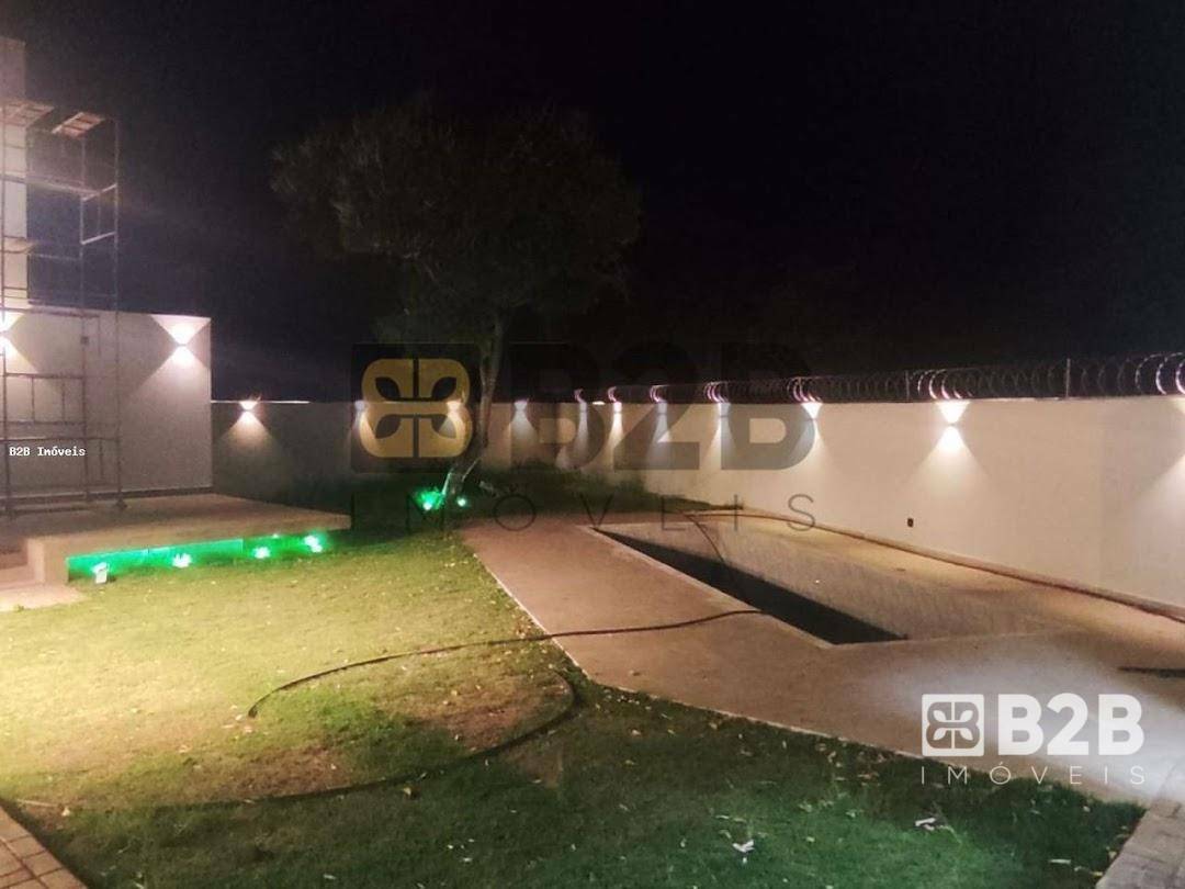 Casa à venda com 3 quartos, 230m² - Foto 9