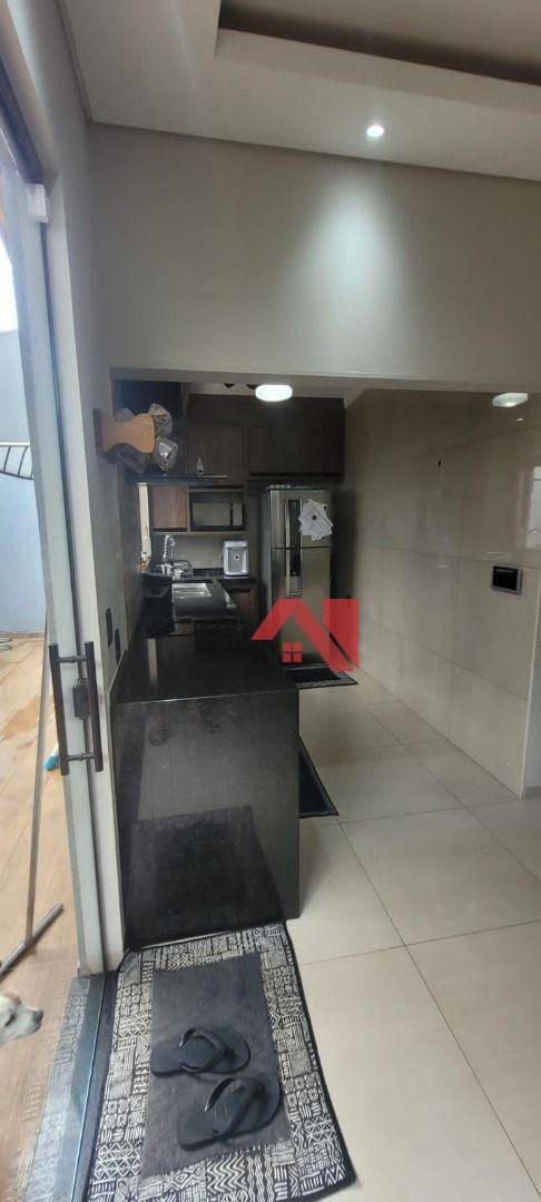 Casa à venda com 3 quartos, 250m² - Foto 9