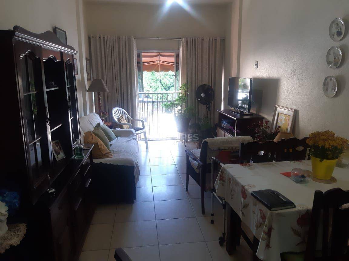 Apartamento à venda com 2 quartos, 75m² - Foto 1